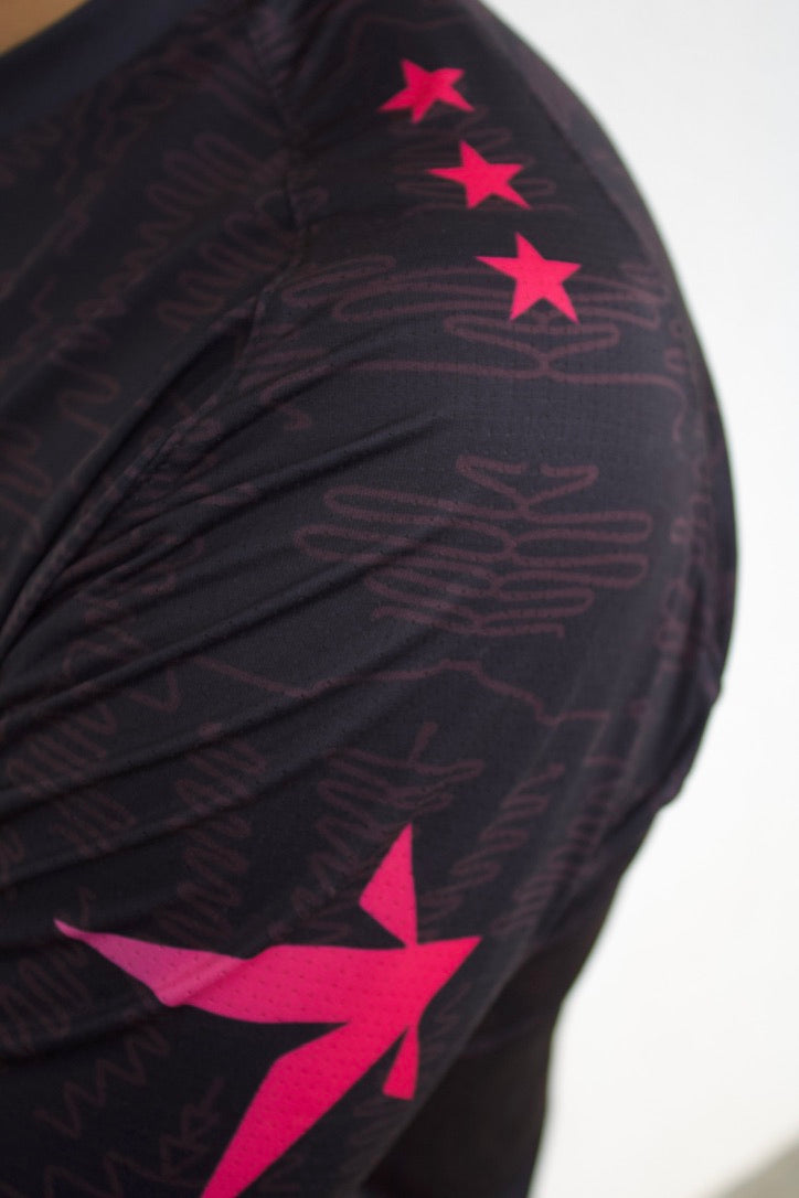 CAMISETA UNISSEX NOVA ATHLETA (ROSA)